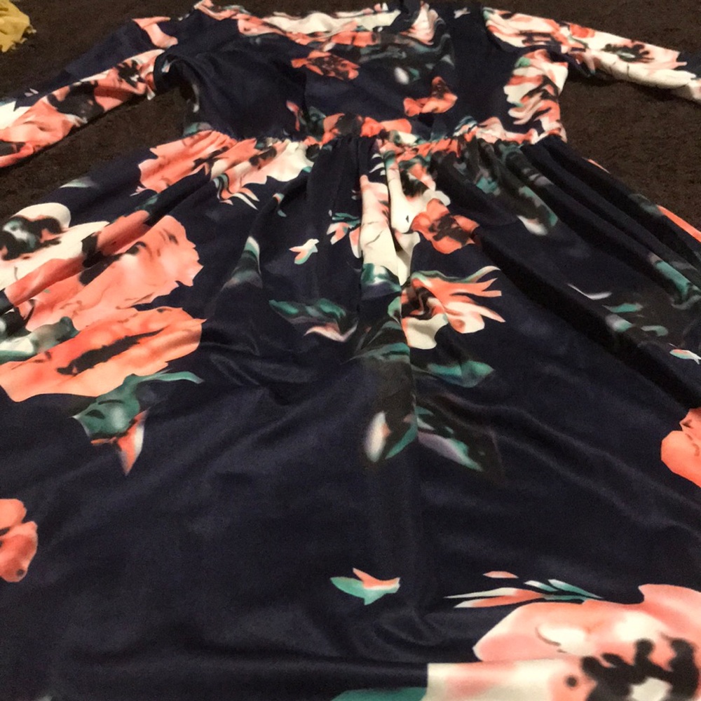 Long sleeve women dress - Picture 4 of 8